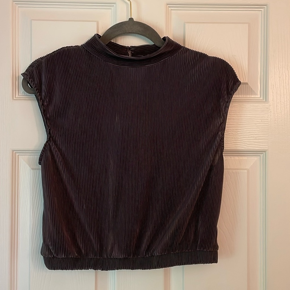 Revolve - RO & DE CO-OR Top Size M NWT